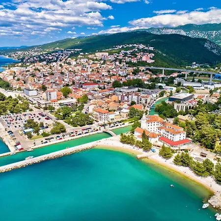 Lejlighed In 42056 *